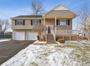 93 Harmund Pl, Wethersfield, CT 06109