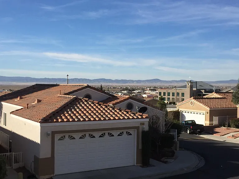 2436 Horizon Dr — Photo 16