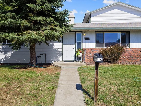 2102 N Parklane Ave>