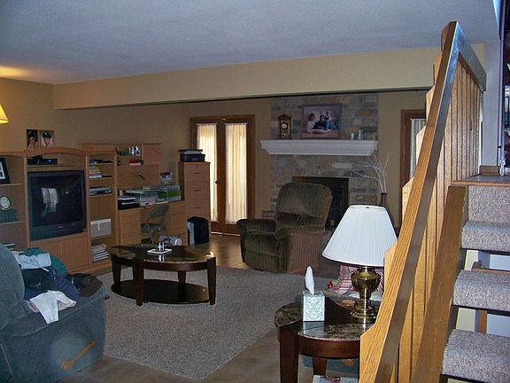 4th image of 9643 Monteray Dr