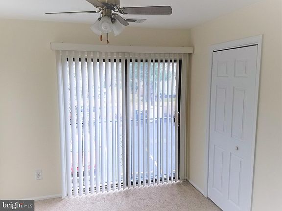 4th image of 106B W Bluebell Ln