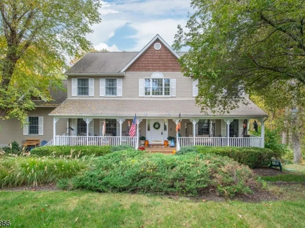 3 Donna Lynn Ter, Vernon Twp., NJ 07461