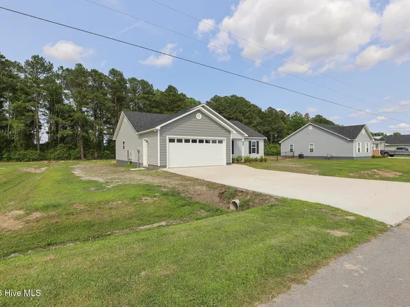 123 Buckskin Drive, Pollocksville, NC 28573