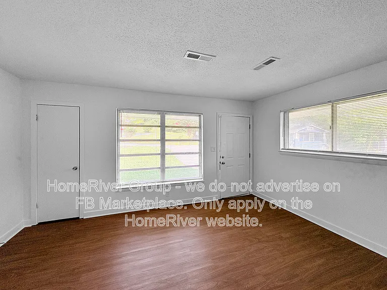 800 Moss St #102 — Photo 6