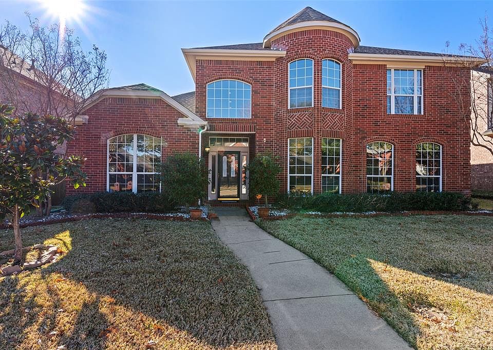 1st image of 1320 Pinehurst Dr