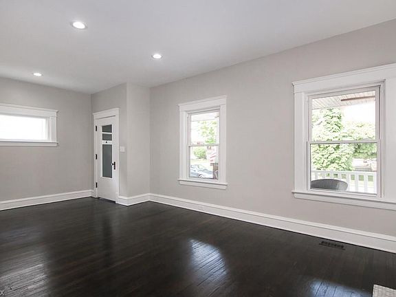 5th image of 1467 Orchard Grove Ave