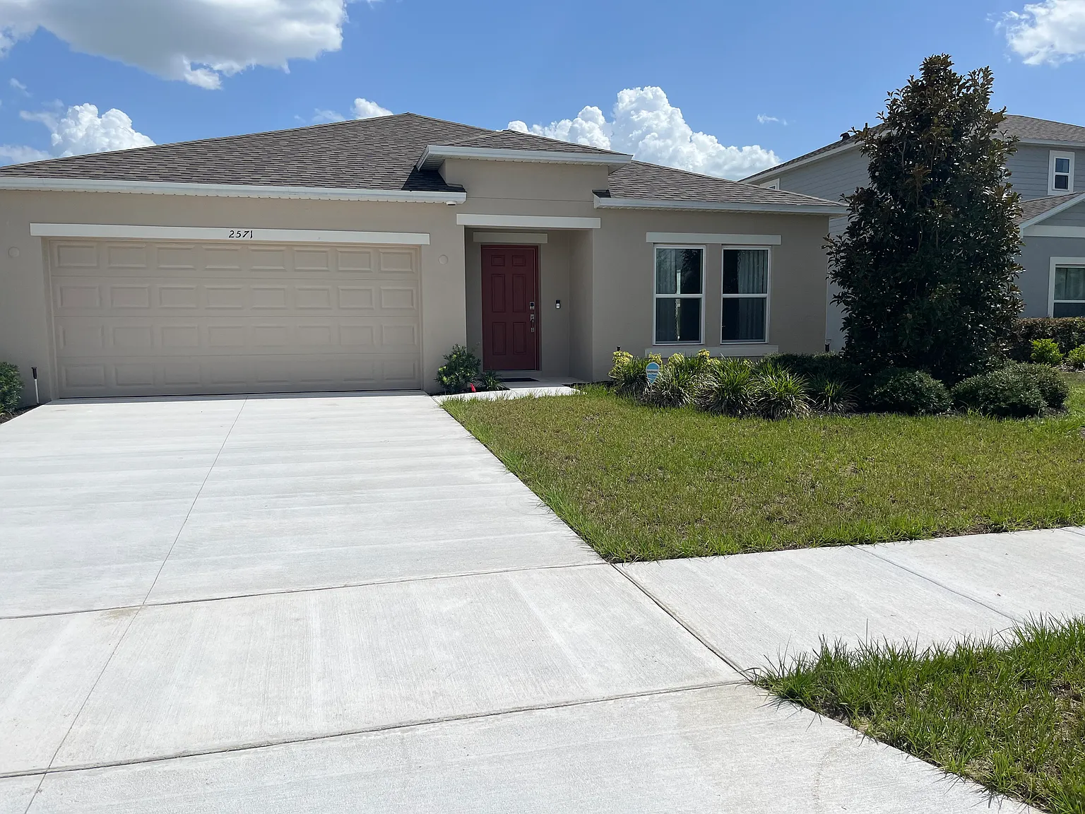 4 bed, 1974 sqft, $2,395 — Photo 1