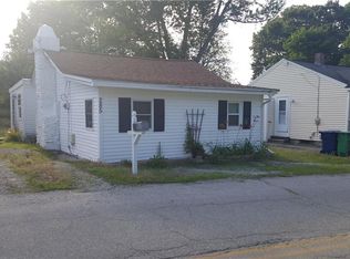 285 Lake Shore Dr, Warwick, RI 02889