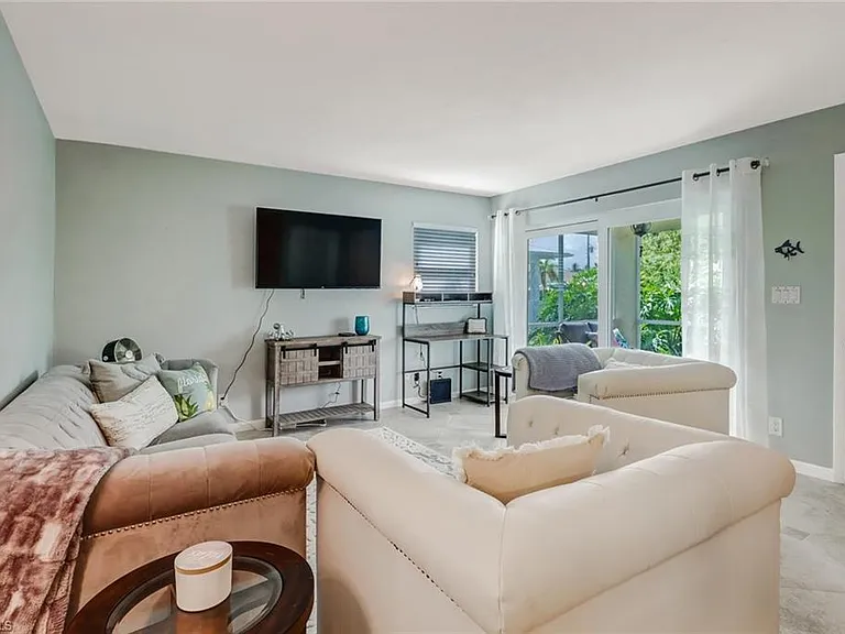 1351 Curlew Ave #104 — Photo 4