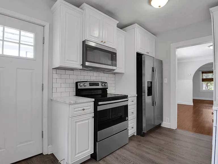 7306 Main St — Photo 10