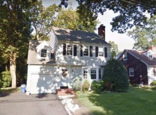 54 Edgewood Rd, Valley Stream, NY 11580