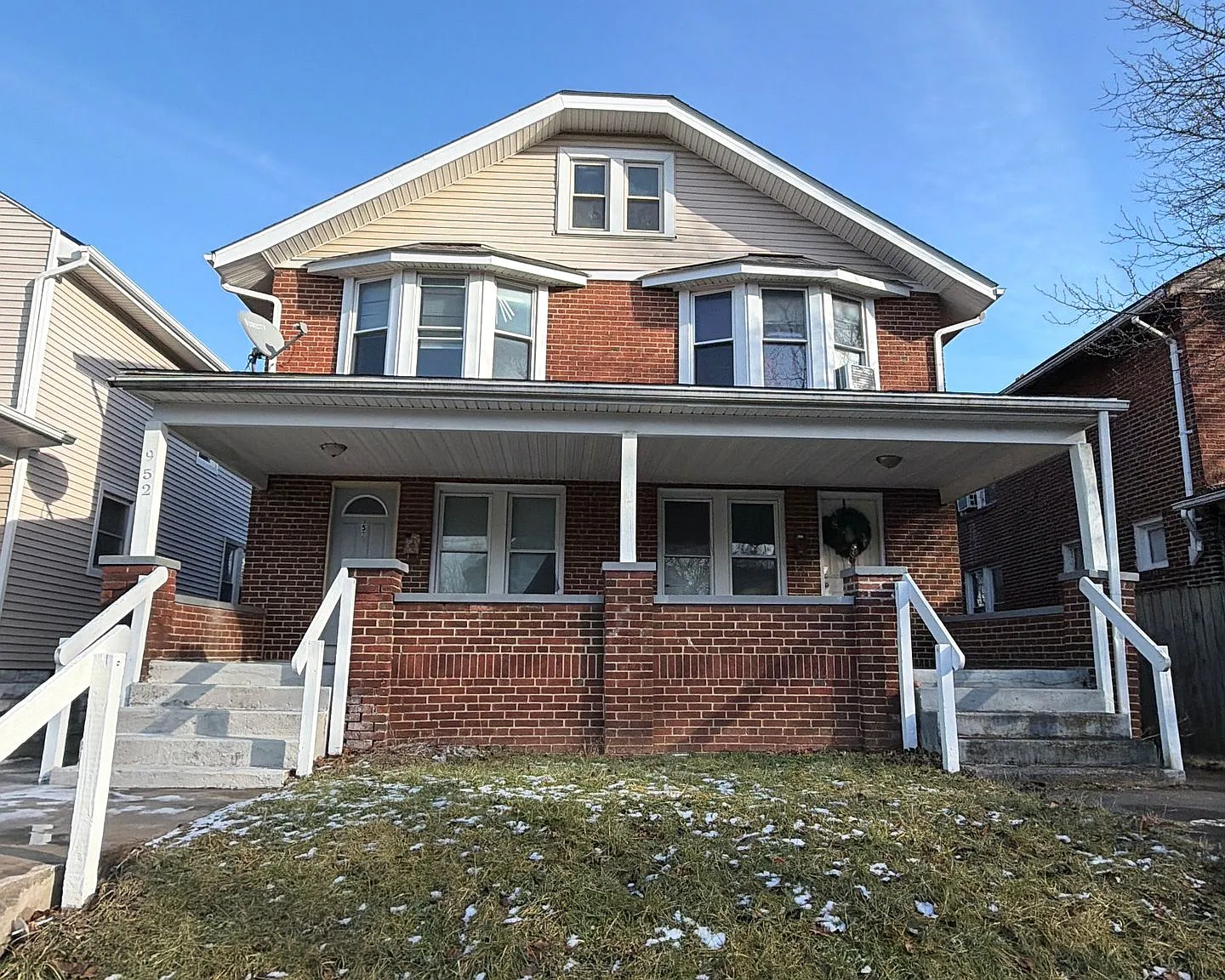 954 Heyl Ave. — Photo 1