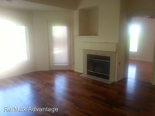 1st image of 6501 San Antonio Dr NE