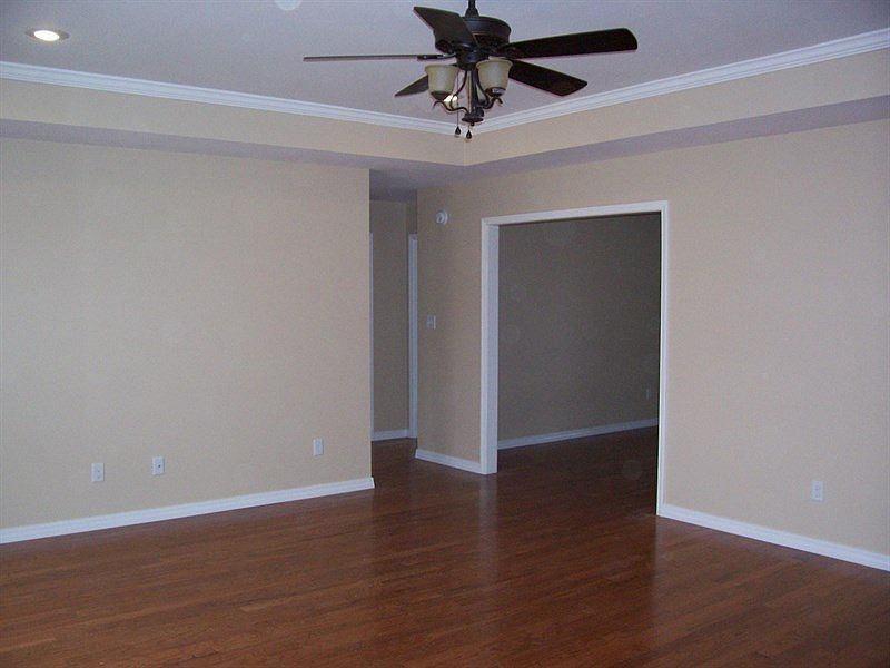 2nd image of 308 Sagewood Ln