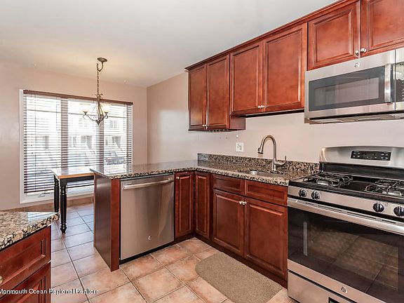 5th image of 1184 Ocean Ave APT D4