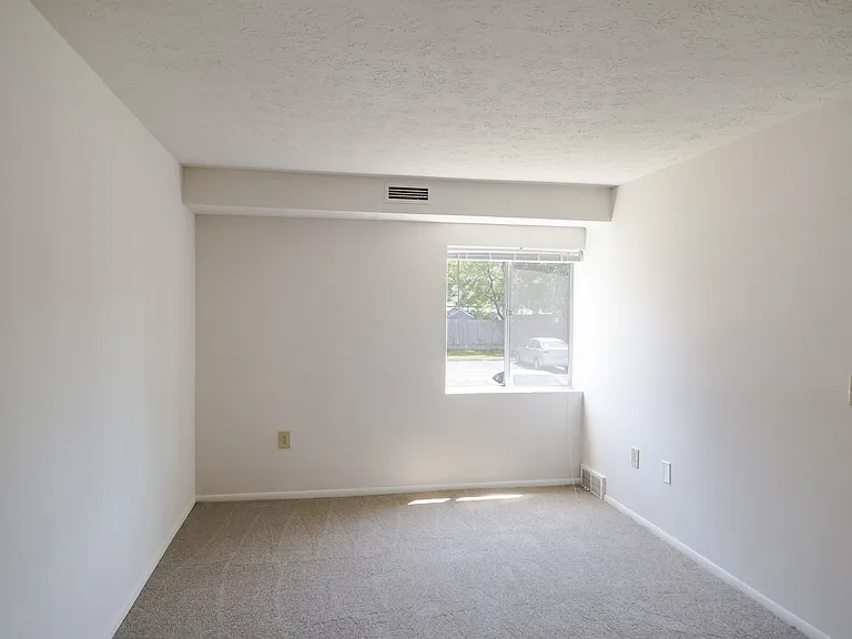 Hummingbird Pointe & The Gardens — Photo 17