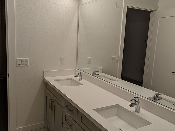 2nd image of 400 El Camino Real Unit 101