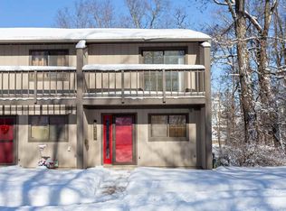 280 Kellys Blf, Dubuque, IA 52001