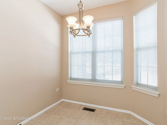 4th image of 1730 Fairfax Ln #1