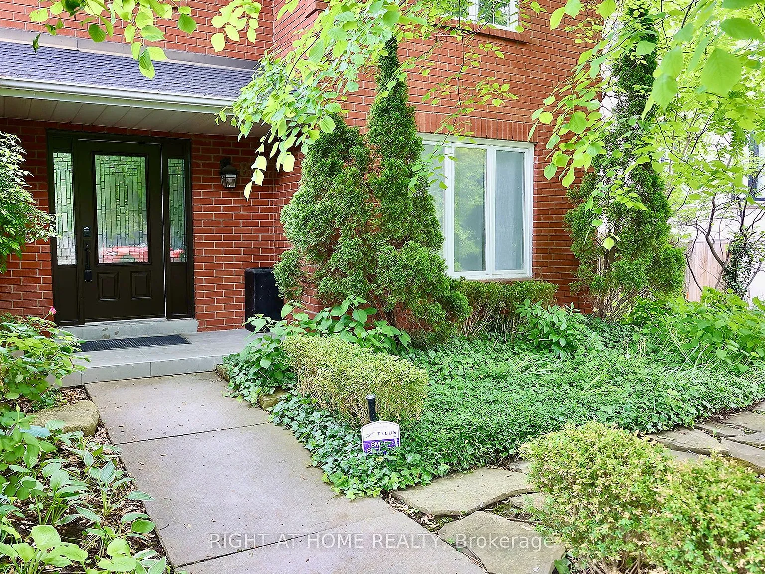 6 bed, $8,900 — Photo 2