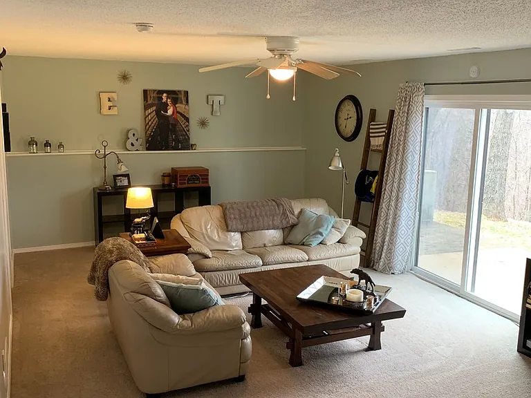 16460 Harmony Ln — Photo 14