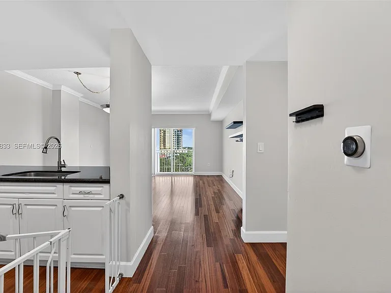 50 Menores Ave #704 — Photo 3