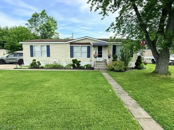 27216 Cook Rd Trailer 10, Olmsted Township, OH 44138