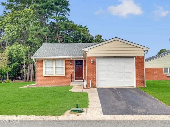 21 Hudson Parkway, Whiting, NJ 08759