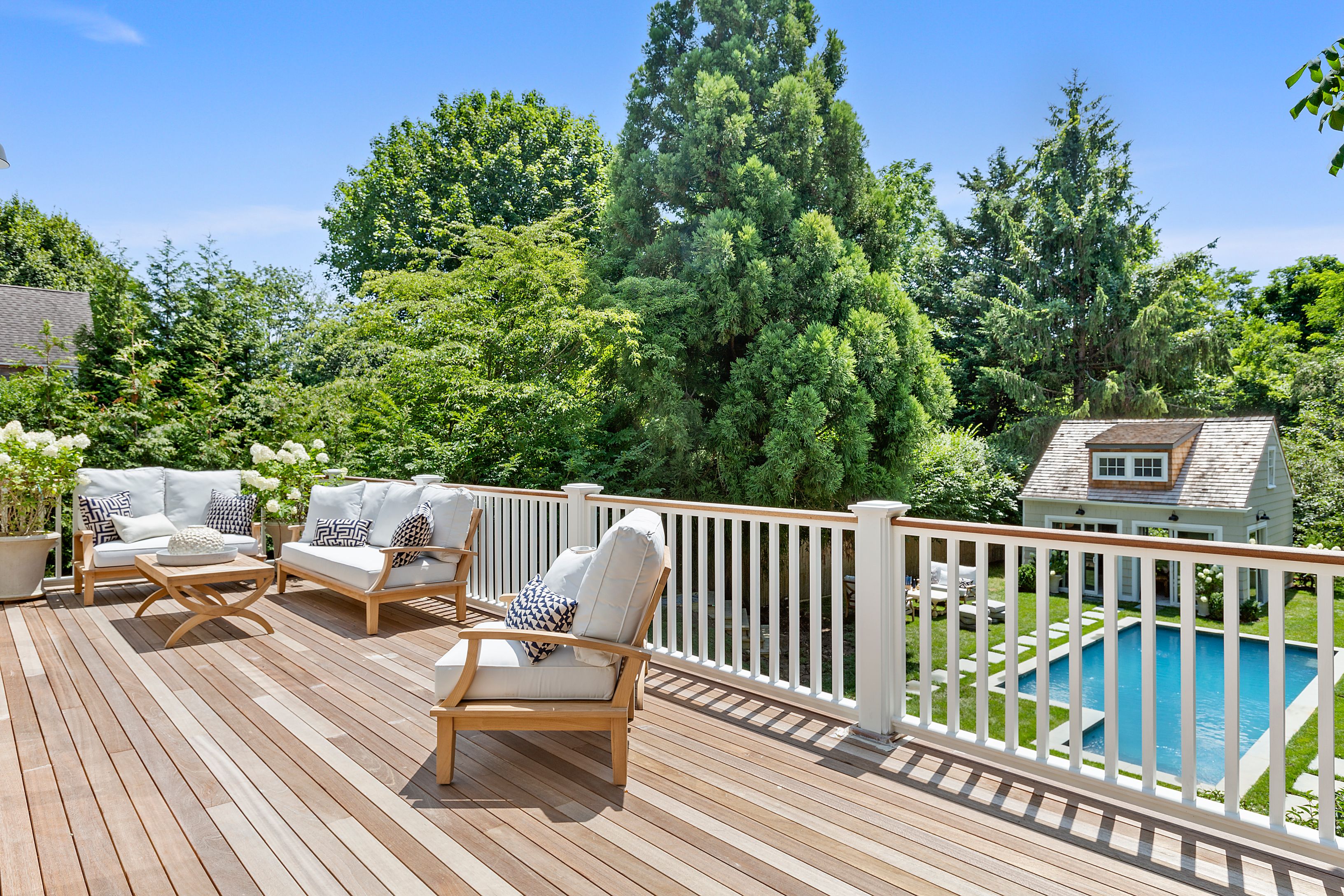 47 Talmage Ln, East Hampton, NY 11937 Out East