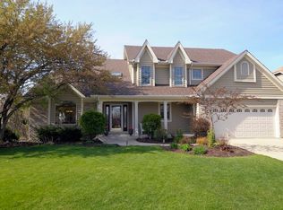 1447 Keats Ave, Naperville, IL 60564