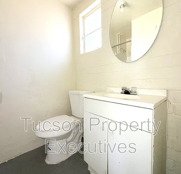 3314 E Benson Hwy #5 — Photo 4