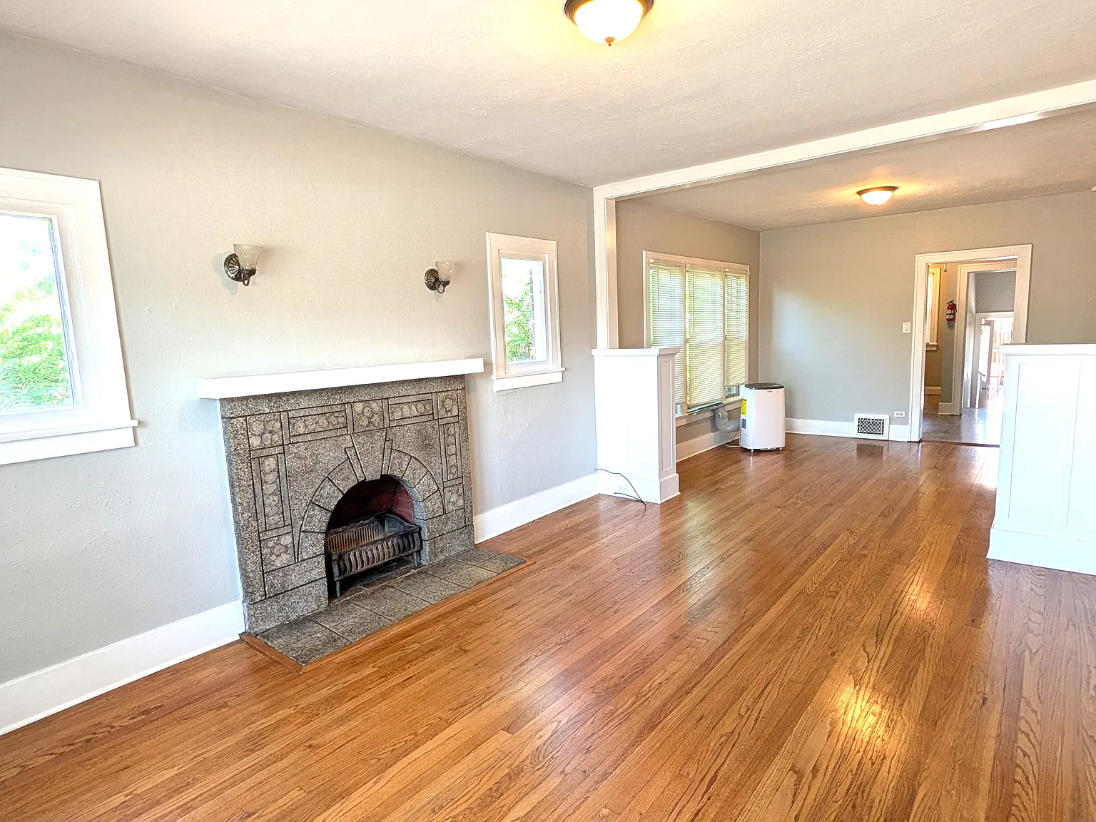2 bed, 2000 sqft, $2,130 — Photo 1