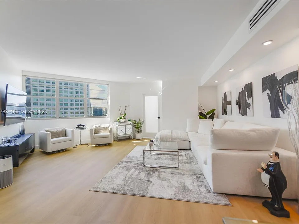 801 Brickell Bay Dr #1962