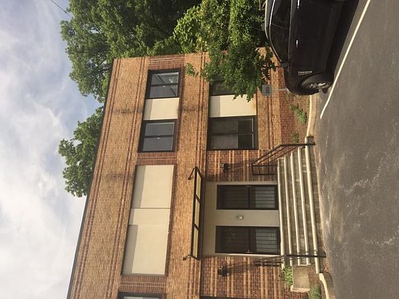 3rd image of 2024 Upland Way #107
