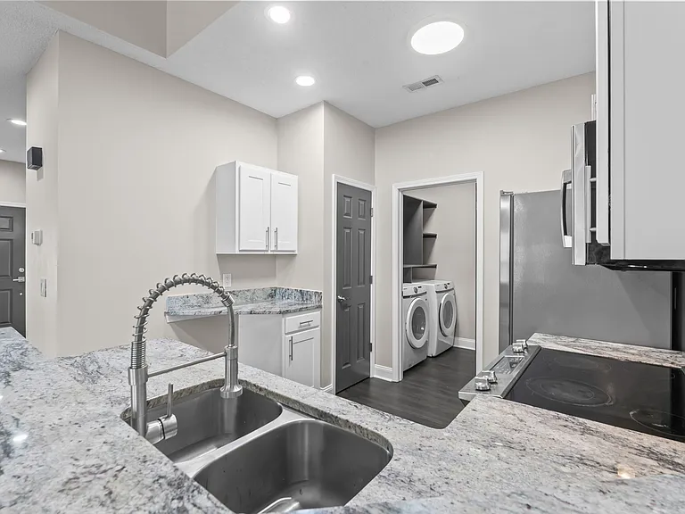 5026 Belleglen Ct #202 — Photo 22