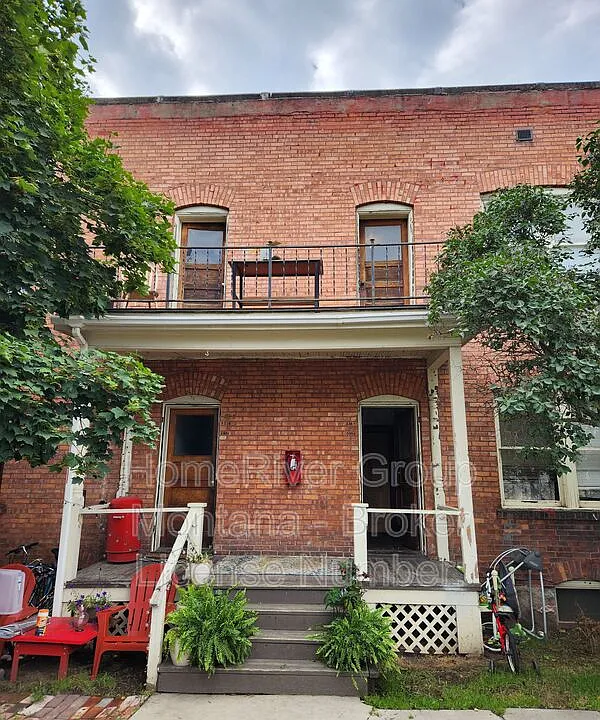 536 S 3rd St W