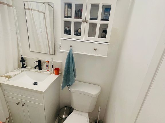 5th image of 2540 7th St Unit 3