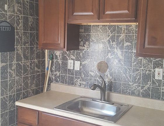 2nd image of 3725 N 17th St Floor 3