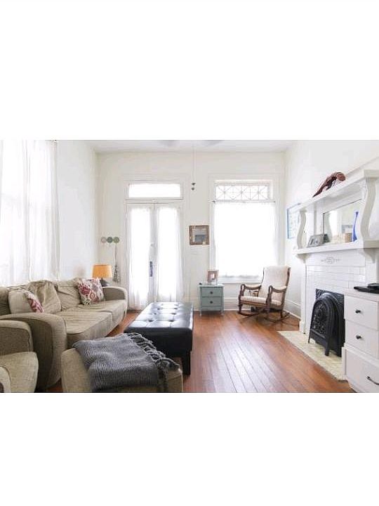 1st image of 4537 La Salle St