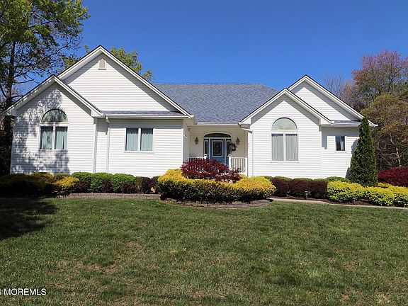2nd image of 801 Buccaneer Lane