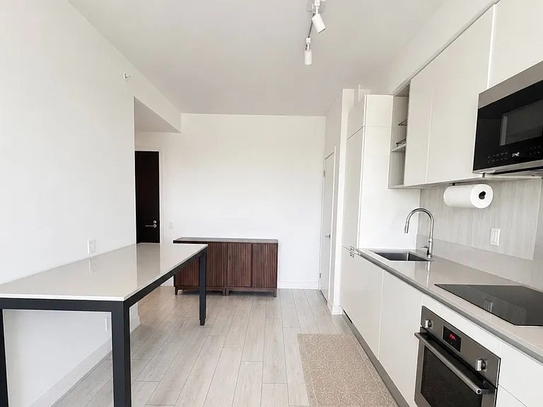 39 Mary St #1703 — Photo 14