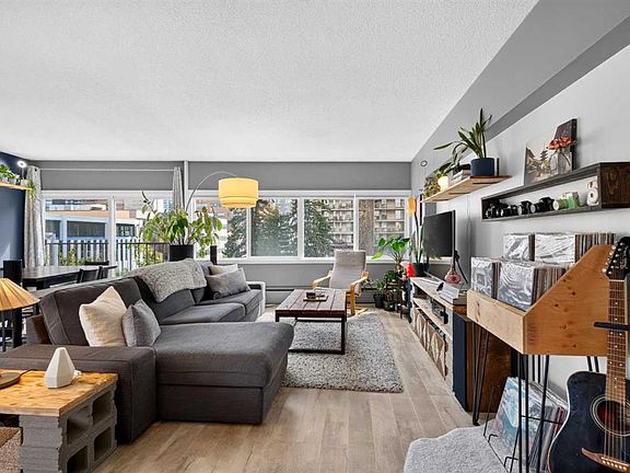 4th image of 1209 E 6th St SW #504