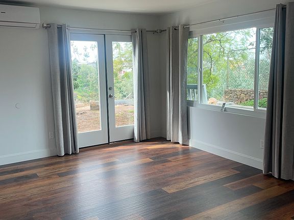 4th image of 2436 Adams Ave #2