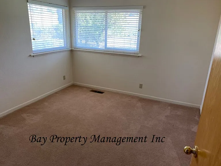 23806 Jacks Rd — Photo 12