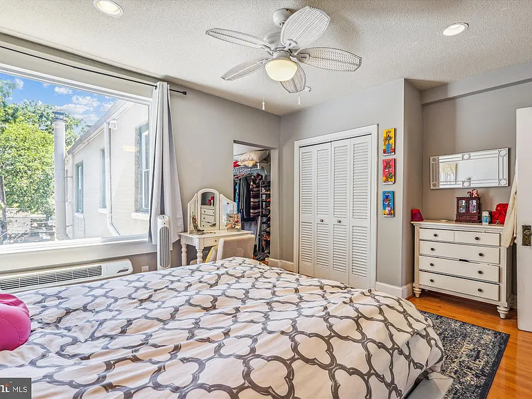 1125 Maryland Ave NE #16 — Photo 15