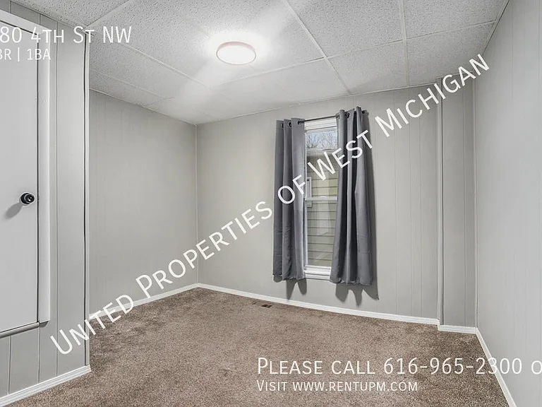880 4th St NW — Photo 10