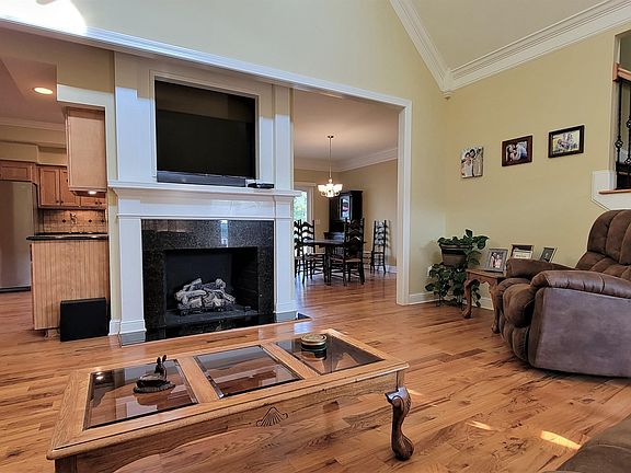 2nd image of 1231 Brannon Dr