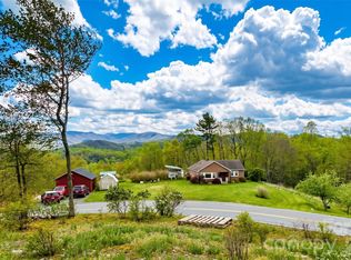 560 Russ Norris Rd, Elk Park, NC 28622