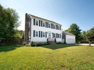 5 Icehouse Woods Ln, Rockland, MA 02370