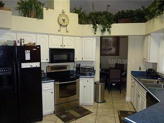 5th image of 304 Lake Doe Blvd